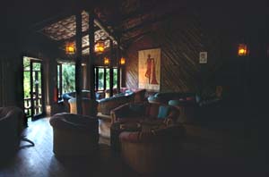 Lounge des Mara Safari Club. Ol Chorro Orogwa Group Ranch (Masai Mara), Kenia. / Lounge of Mara Safari Club. Ol Chorro Orogwa Group Ranch (Masai Mara), Kenya. / (c) Walter Mitch Podszuck (Bwana Mitch) - #980904-096